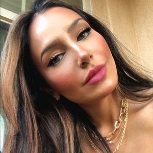 Meet your Posher, Lilianne